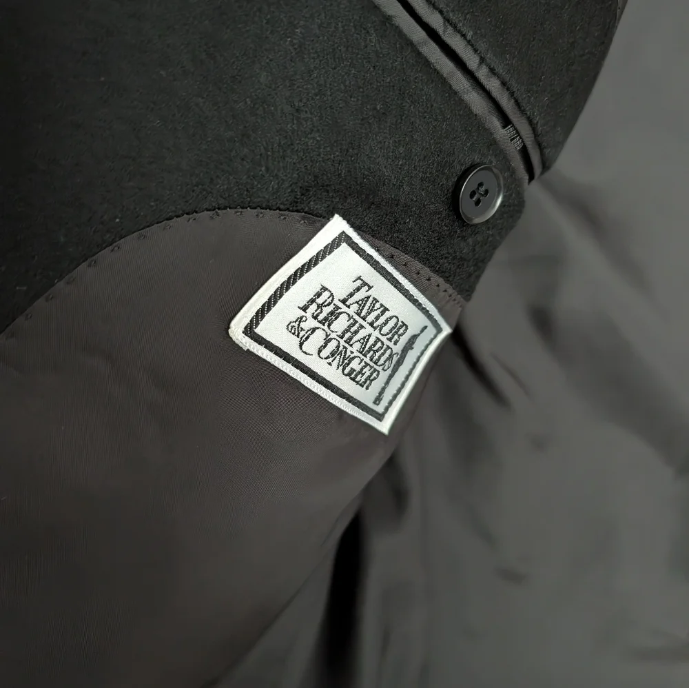 Taylor Richards Conger 100% Cashmere Black Blazer